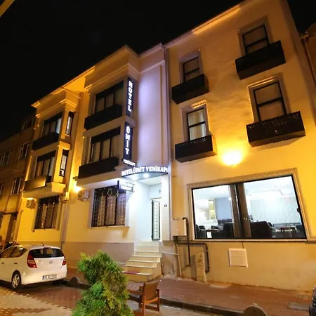 Uemit Yenikapi * Istanbul