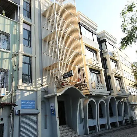 Uemit Yenikapi イスタンブール