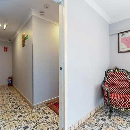 Uemit Yenikapi * Istanbul