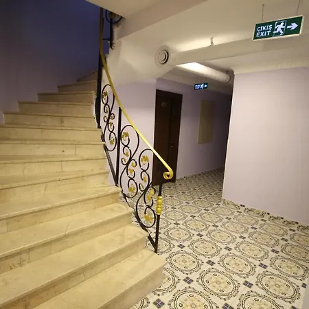ümıt Yenıkapi *
