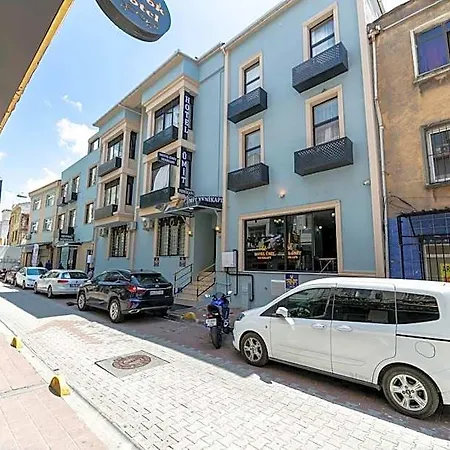 Uemit Yenikapi * イスタンブール