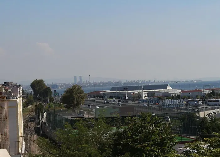 Uemit Yenikapi 호텔 *