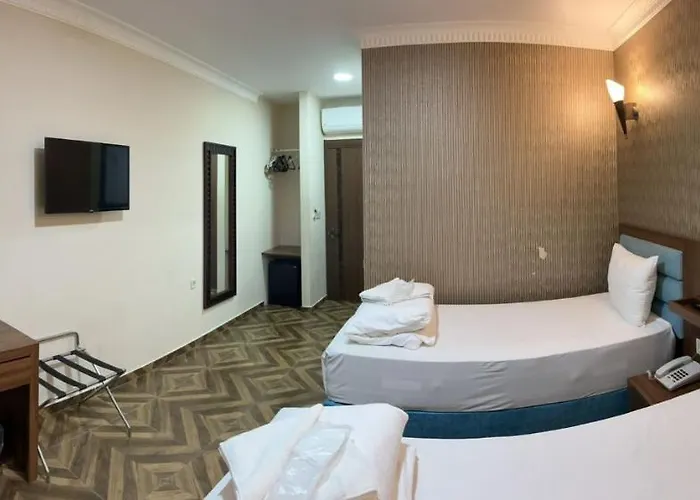 Uemit Yenikapi 호텔 *